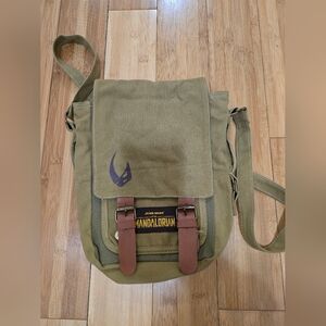 Star Wars Mandalorian crossbody bag. Culturefly Galaxy Box exclusive!